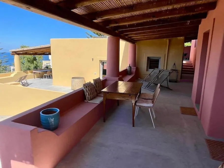 Holiday home Casa Nica, Giardino E Vista Mare Villa Malfa